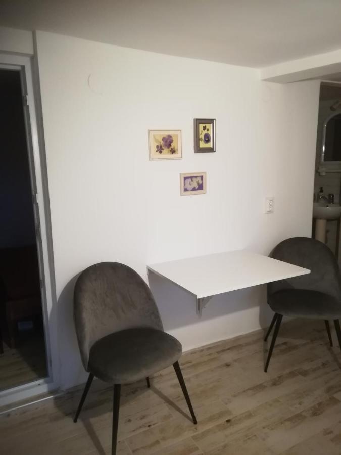 Vila Margareta 쿠티에데아게스 외부 사진